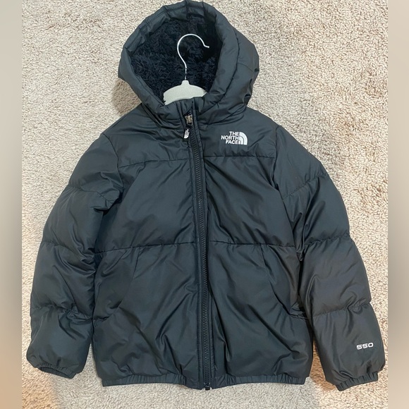 Kids The North Face Moondoggy water repellent down jacket. - Picture 2 of 7